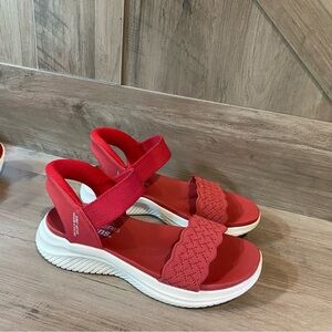 Skechers Ultra Flex 3.0 Feelin Pretty Slip-ins Sandals Women's 7M Red 2 C120